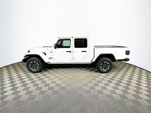 White 2026 Jeep Gladiator Sport