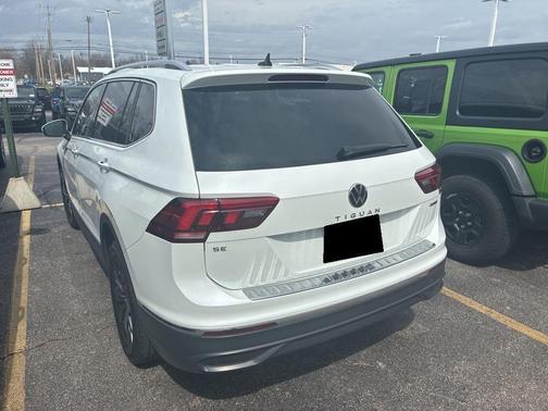 2023 Volkswagen Tiguan 2.0T SE