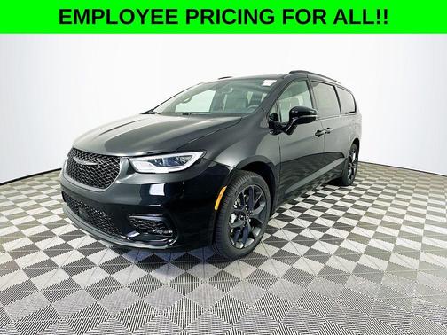 Black 2026 Chrysler Pacifica Select