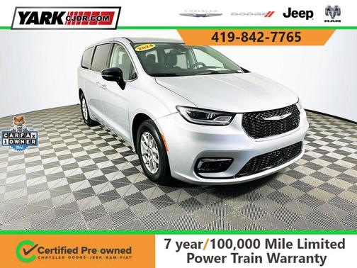 2024 Chrysler Pacifica Touring-L