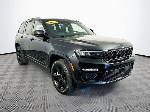Black 2025 Jeep Grand Cherokee Limited