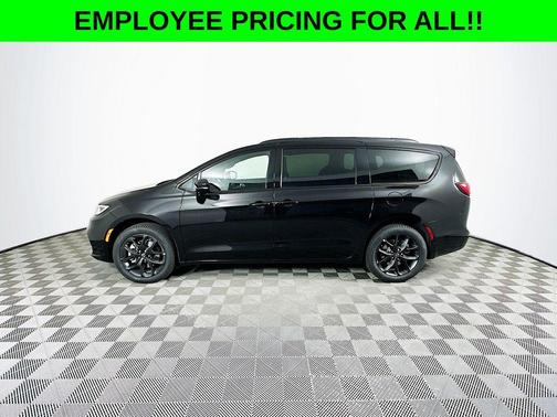 2025 Chrysler Pacifica Limited