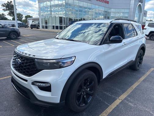 2024 Ford Explorer ST-Line