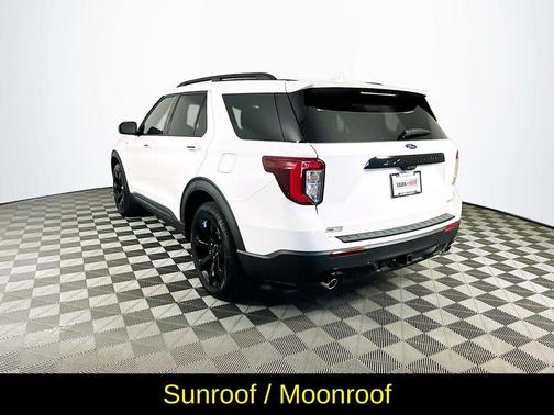 2024 Ford Explorer ST-Line