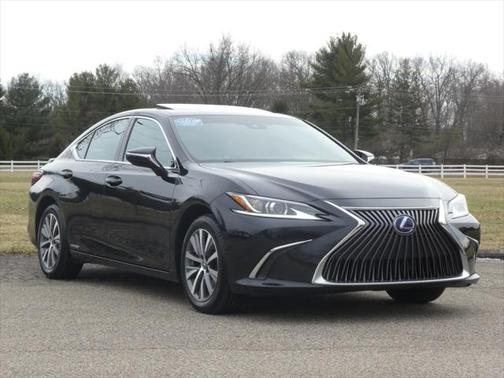 2021 Lexus ES 300h Base