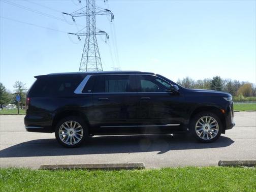 2021 Cadillac Escalade ESV Premium Luxury