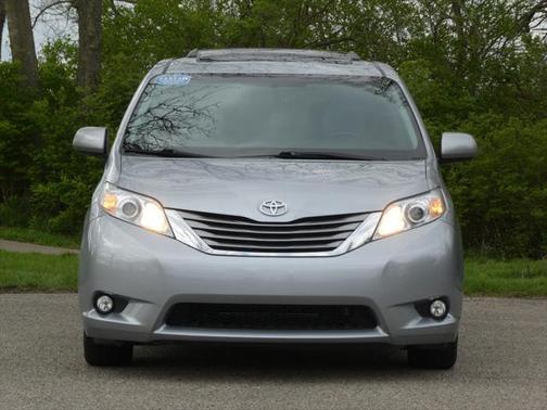 2015 Toyota Sienna XLE