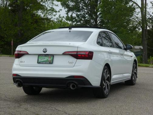 2022 Volkswagen Jetta GLI 2.0T Autobahn