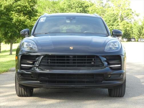 2021 Porsche Macan Base