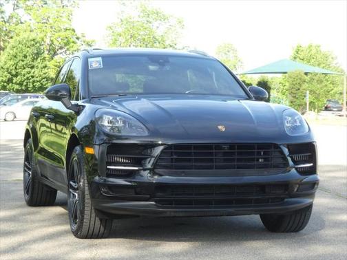 2021 Porsche Macan Base