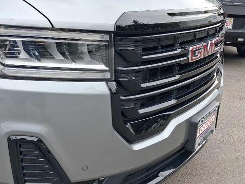 Sterling 2023 GMC Acadia SLE