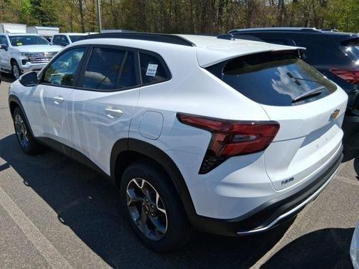 White 2026 Chevrolet Trax LT