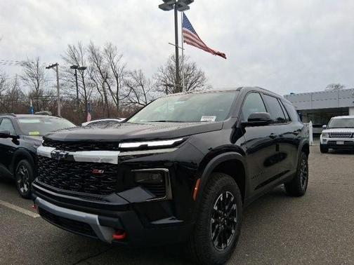 Black 2026 Chevrolet Traverse Z71