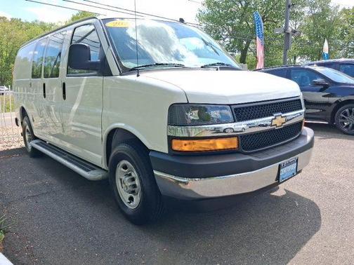 Summit White 2025 Chevrolet Express 2500 Work Van
