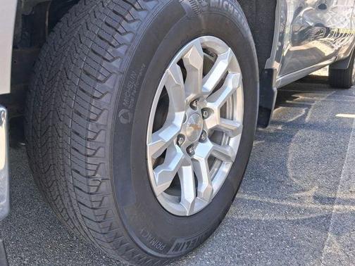 Sterling Gray Metallic 2023 Chevrolet Silverado 1500 LT