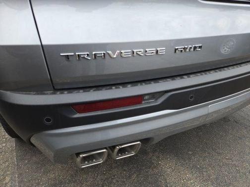 Gray 2026 Chevrolet Traverse LT