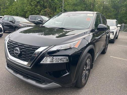Black 2023 Nissan Rogue SV