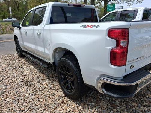 Summit White 2025 Chevrolet Silverado 1500 LT