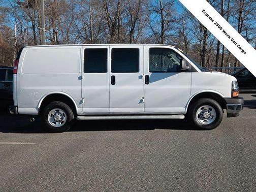 2024 Chevrolet Express 2500 Work Van