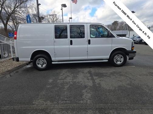2024 Chevrolet Express 2500 Work Van