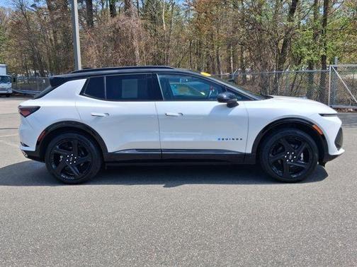 Pearl 2025 Chevrolet Equinox EV RS