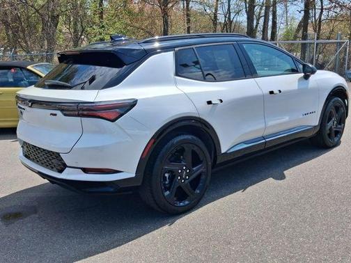 Pearl 2025 Chevrolet Equinox EV RS