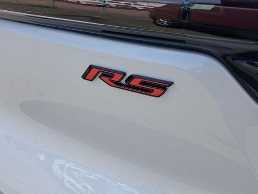 Pearl 2025 Chevrolet Equinox EV RS