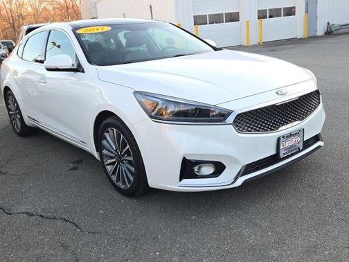 Snow White Pearl 2017 Kia Cadenza Premium