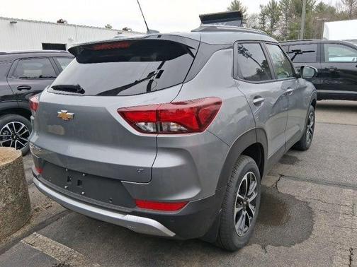 Gray 2026 Chevrolet Trailblazer LT