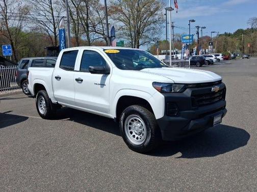 Summit White 2025 Chevrolet Colorado WT