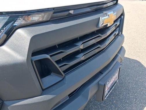 Summit White 2025 Chevrolet Colorado WT