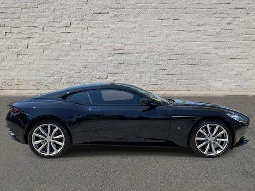 2018 Aston Martin DB11 V12