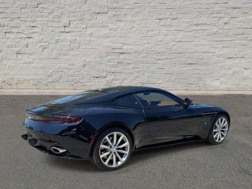 2018 Aston Martin DB11 V12