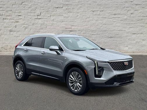 Argent Silver Metallic 2025 Cadillac XT4 Premium Luxury