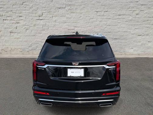 2025 Cadillac XT6 Premium Luxury FWD