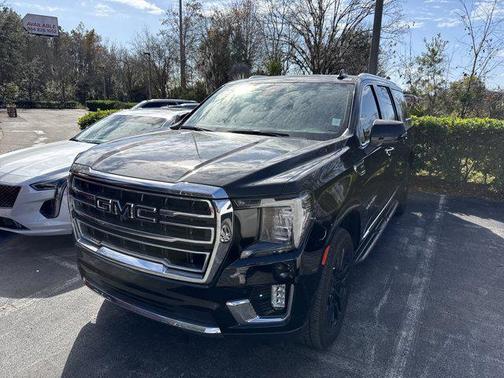 2024 GMC Yukon XL SLT