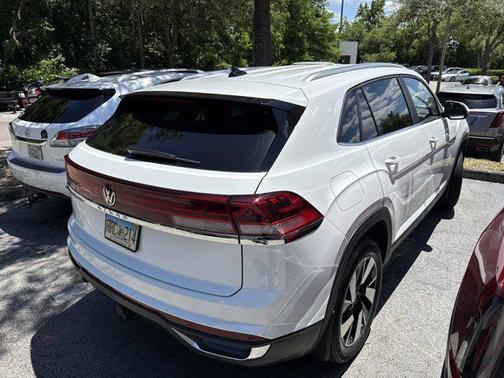Pure White 2024 Volkswagen Atlas Cross Sport 2.0T SE w/Technology