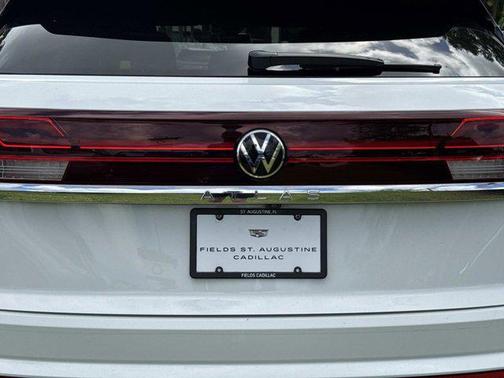 Pure White 2024 Volkswagen Atlas Cross Sport 2.0T SE w/Technology