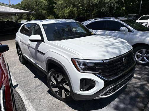 Pure White 2024 Volkswagen Atlas Cross Sport 2.0T SE w/Technology