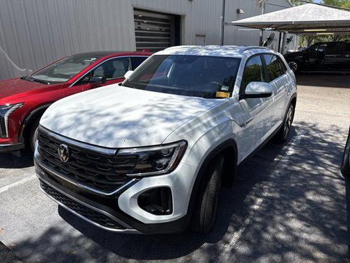 Pure White 2024 Volkswagen Atlas Cross Sport 2.0T SE w/Technology