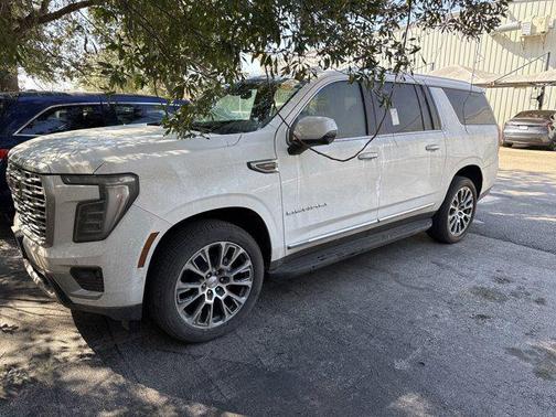 2025 GMC Yukon XL Denali
