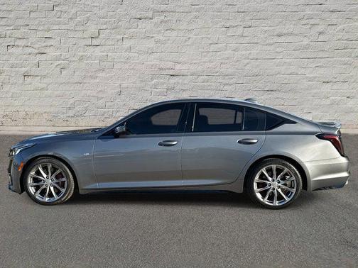 2022 Cadillac CT5 Sport