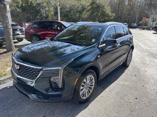 2025 Cadillac XT4 Premium Luxury