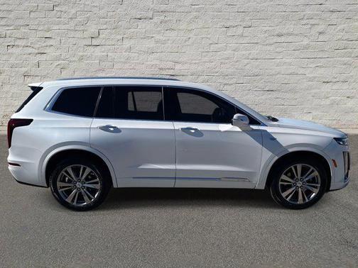 2023 Cadillac XT6 Premium Luxury FWD