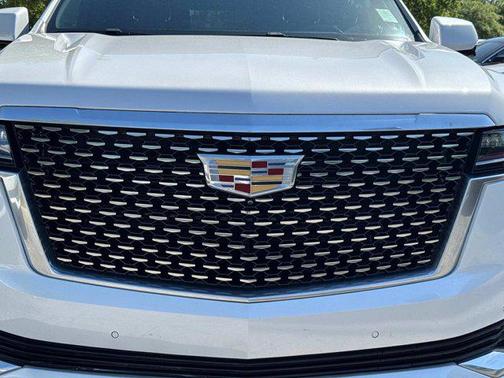 2023 Cadillac Escalade Luxury