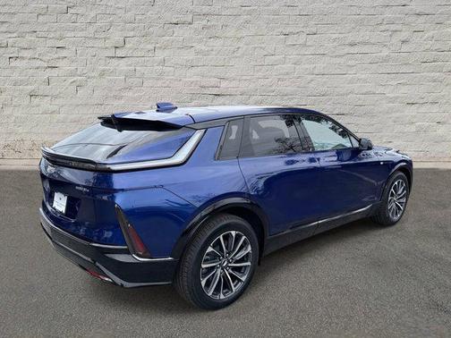 2025 Cadillac LYRIQ Sport