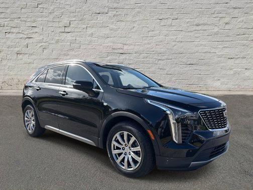 2022 Cadillac XT4 Premium Luxury