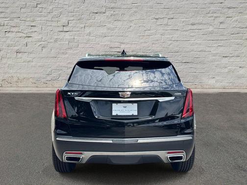 Stellar Black Metallic 2022 Cadillac XT5 Premium Luxury