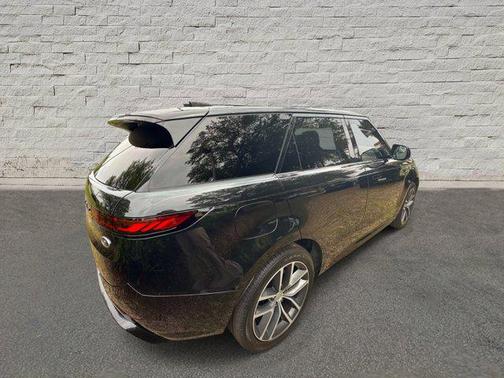 Santorini Black Metallic 2023 Land Rover Range Rover Sport SE