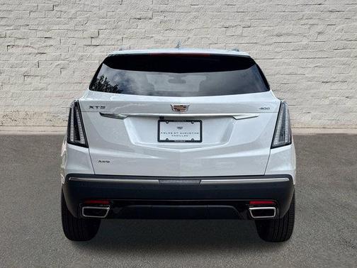 2025 Cadillac XT5 Sport